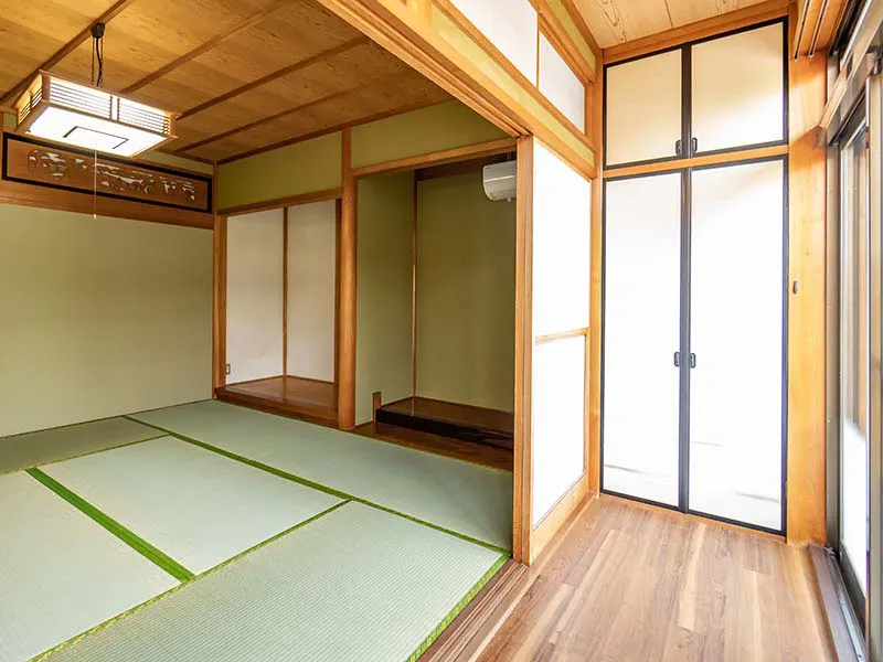 こちらは床の間のある和室。ゆったりくつろげそう